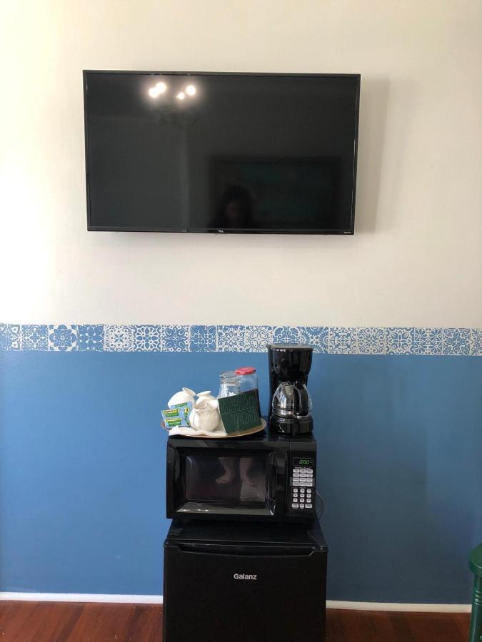 Comfy And Spacious Suite With Free Parking Маями Екстериор снимка